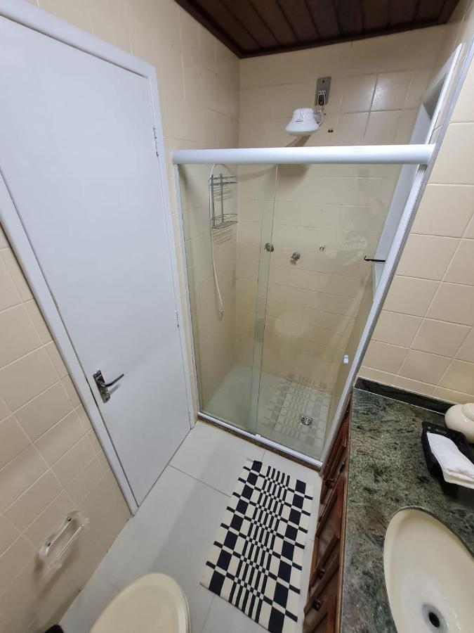 Duplex Beira Mar com Piscina, Em frente a Praia do Peró - Cabo Frio, com AR, SmartTv, Wi-fi, Roupa de Cama e banho, Portaria 24 horas, Estacionamento, Completo Exterior foto
